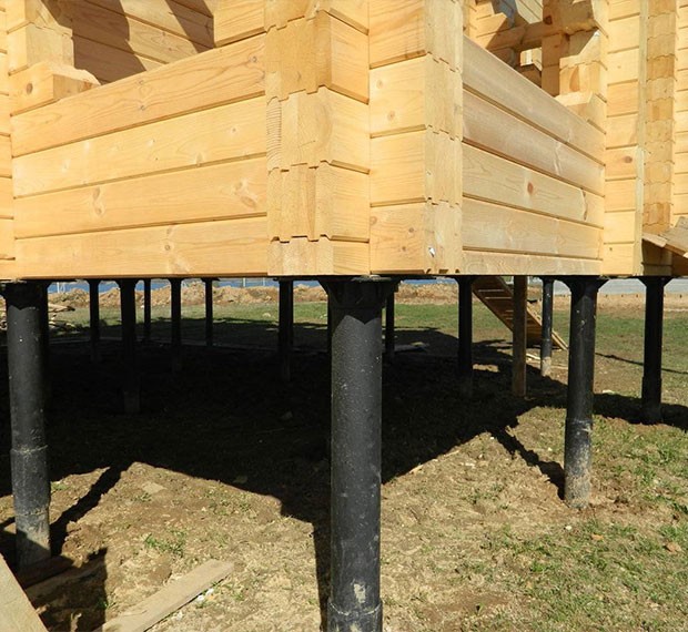 Винтовой фундамент под дом из бруса в Херсоне